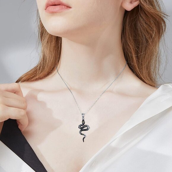 Sterling Silver Animal Necklace Snake Deer Bat Highland Cow Panda Koala Cat Jewe - Picture 5 of 6